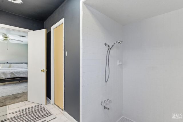 2418 Pinon Springs Court, Bakersfield, CA 93309