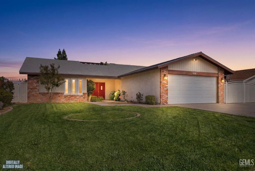 2418 Pinon Springs Court, Bakersfield, CA 93309