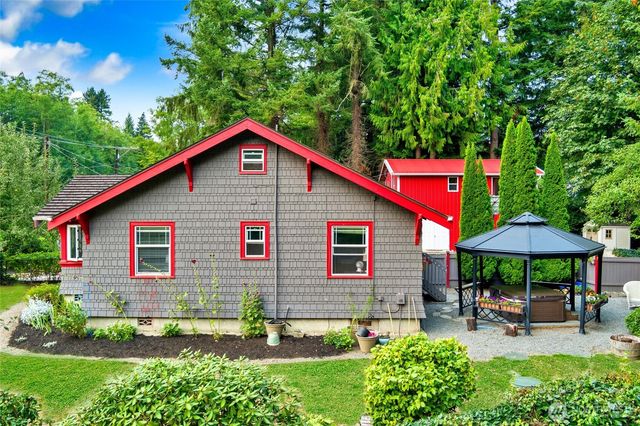 26327 64th Avenue NW, Stanwood, WA 98292