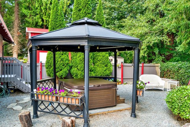 26327 64th Avenue NW, Stanwood, WA 98292