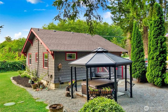 26327 64th Avenue NW, Stanwood, WA 98292