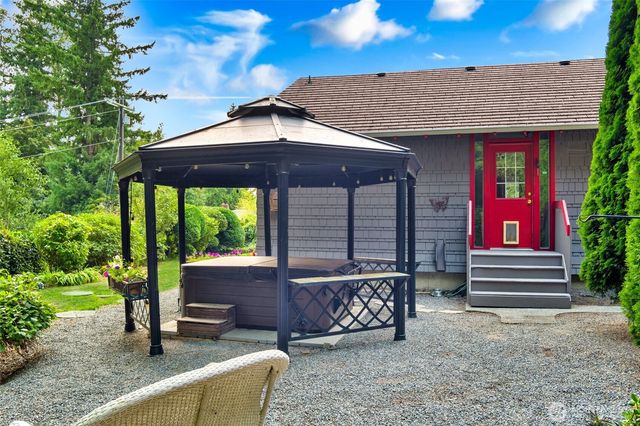 26327 64th Avenue NW, Stanwood, WA 98292