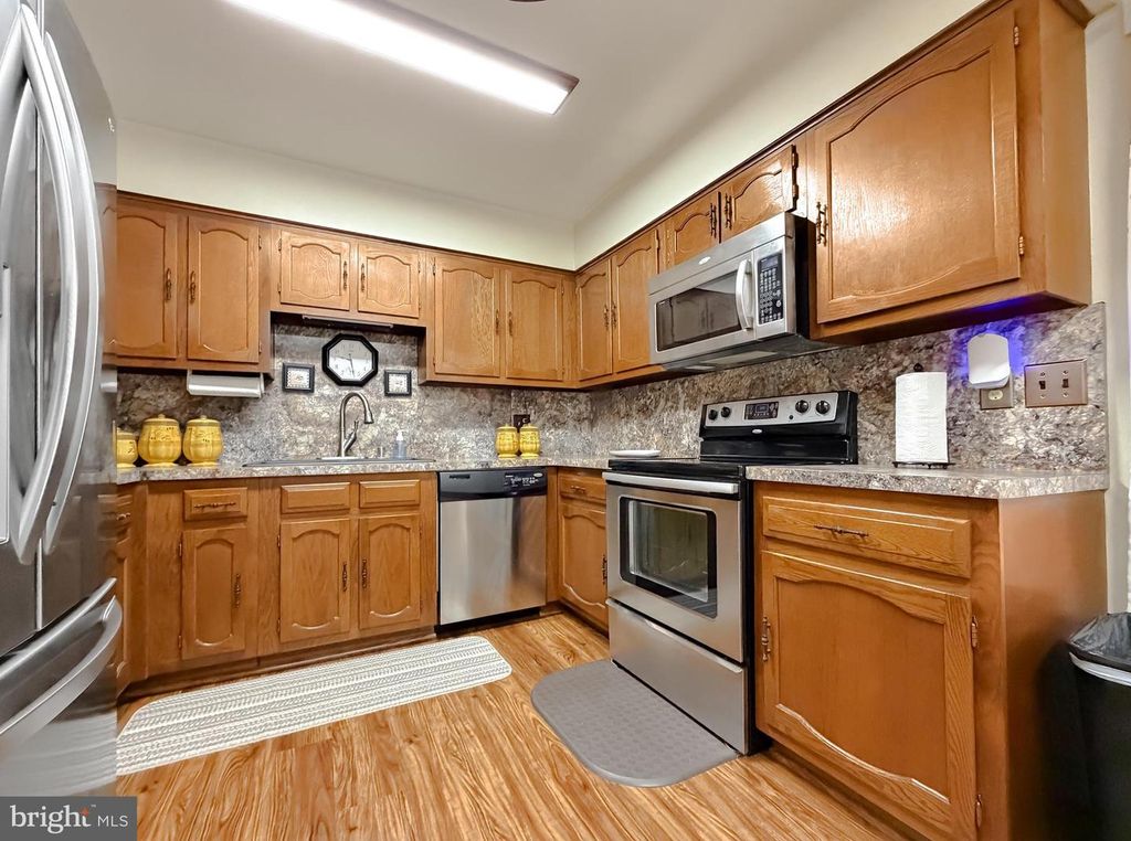 Image 14 of property listing at 15305 CANTER DR, Brandywine, MD 20613