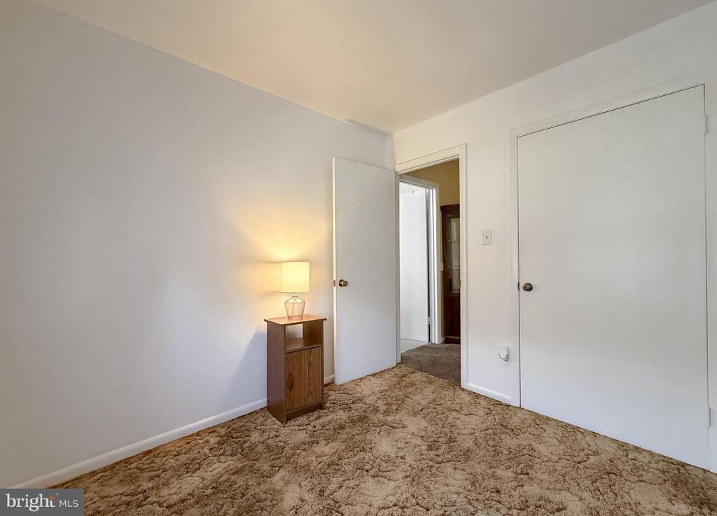 Image 23 of property listing at 15305 CANTER DR, Brandywine, MD 20613