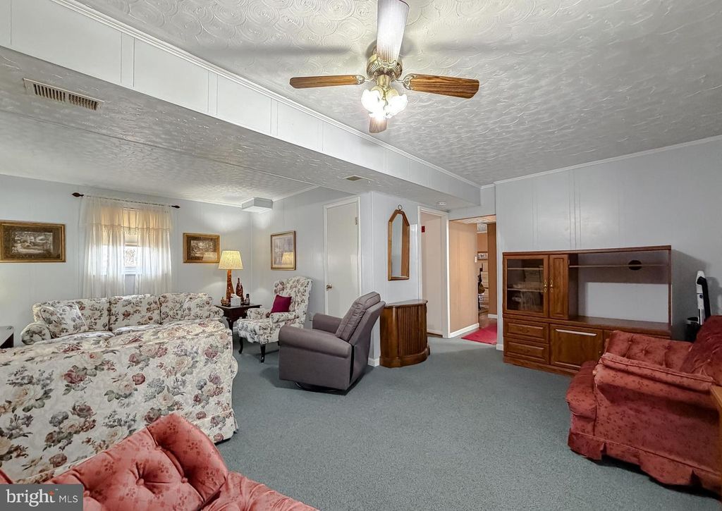 Image 36 of property listing at 15305 CANTER DR, Brandywine, MD 20613