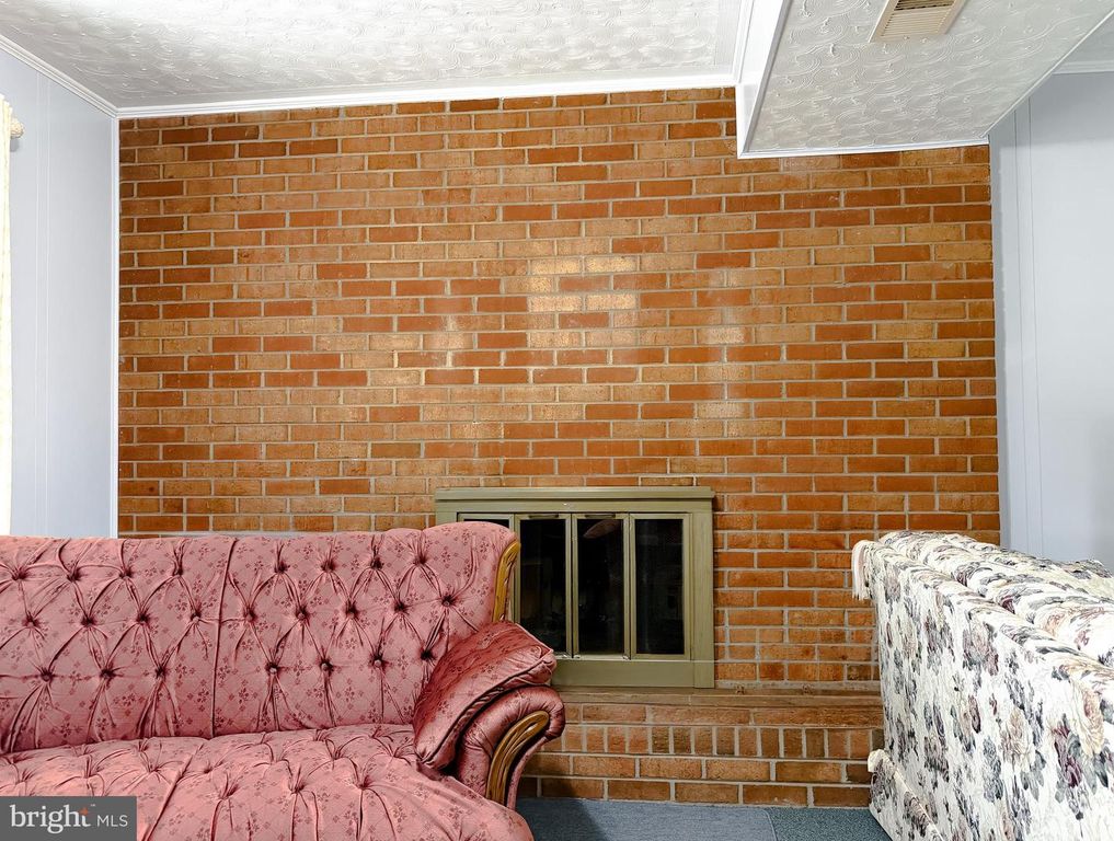 Image 38 of property listing at 15305 CANTER DR, Brandywine, MD 20613