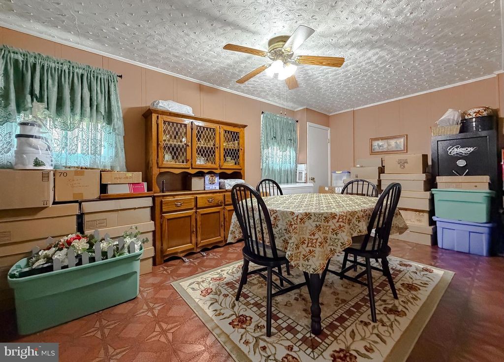 Image 41 of property listing at 15305 CANTER DR, Brandywine, MD 20613