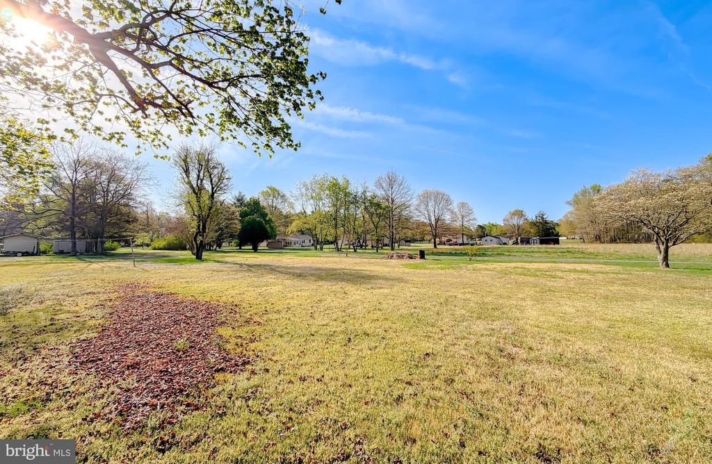 Image 53 of property listing at 15305 CANTER DR, Brandywine, MD 20613