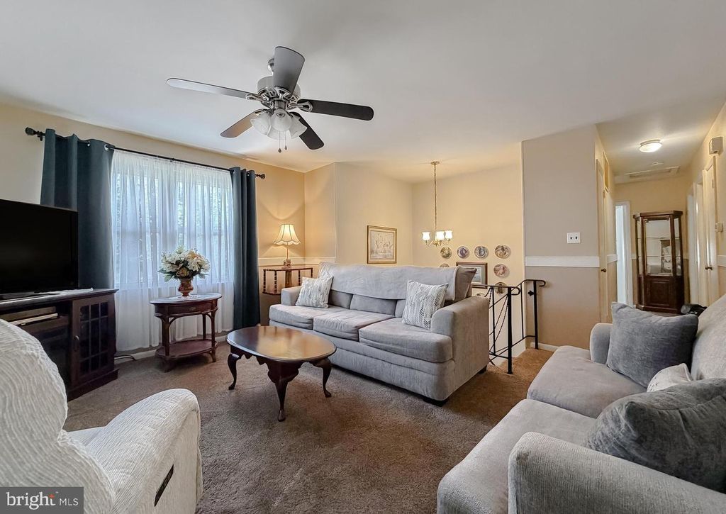 Image 9 of property listing at 15305 CANTER DR, Brandywine, MD 20613