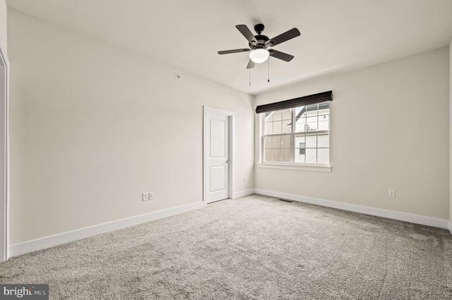 127 GASLIGHT ALY, Bensalem, PA 19020