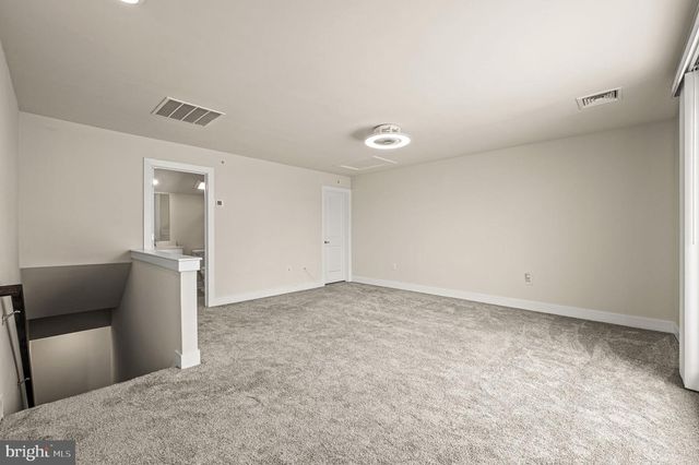 127 GASLIGHT ALY, Bensalem, PA 19020