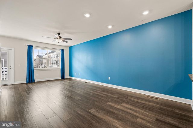 127 GASLIGHT ALY, Bensalem, PA 19020