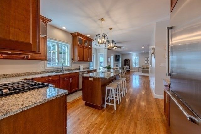 17 Lavoie Ln, Middleton, MA 01949