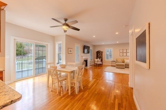 17 Lavoie Ln, Middleton, MA 01949