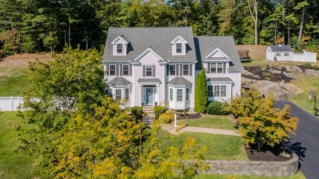 17 Lavoie Ln, Middleton, MA 01949
