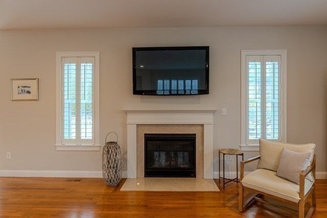 17 Lavoie Ln, Middleton, MA 01949