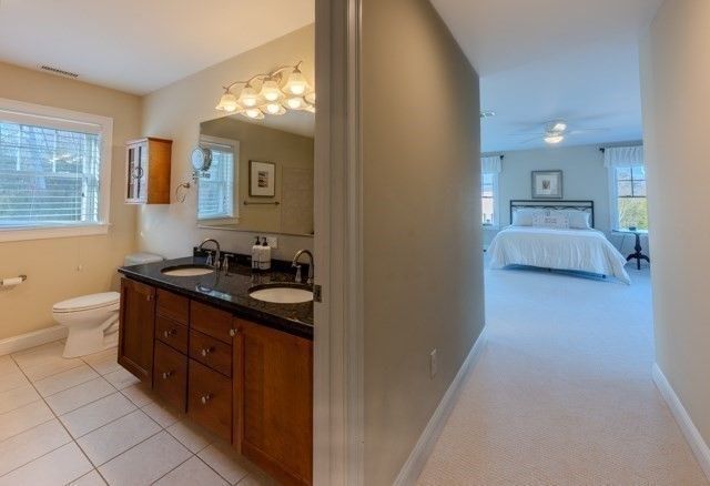 17 Lavoie Ln, Middleton, MA 01949