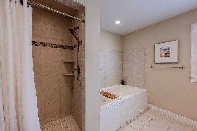 17 Lavoie Ln, Middleton, MA 01949