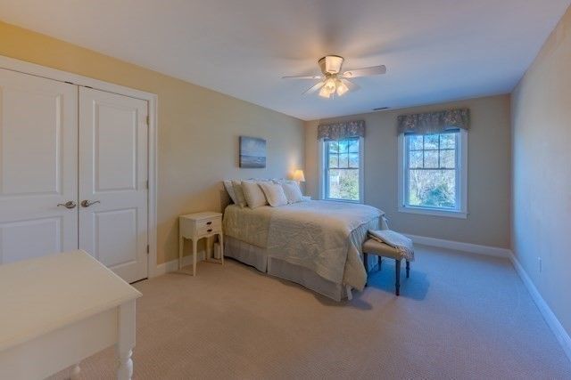 17 Lavoie Ln, Middleton, MA 01949