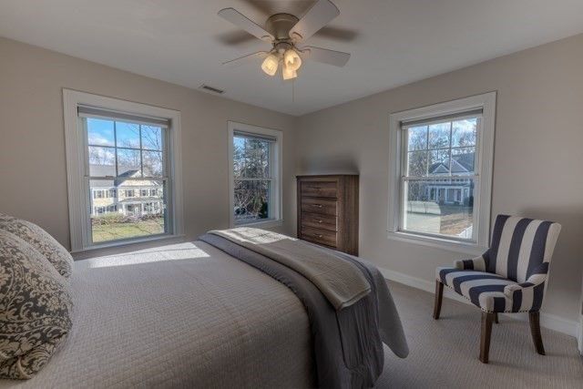 17 Lavoie Ln, Middleton, MA 01949