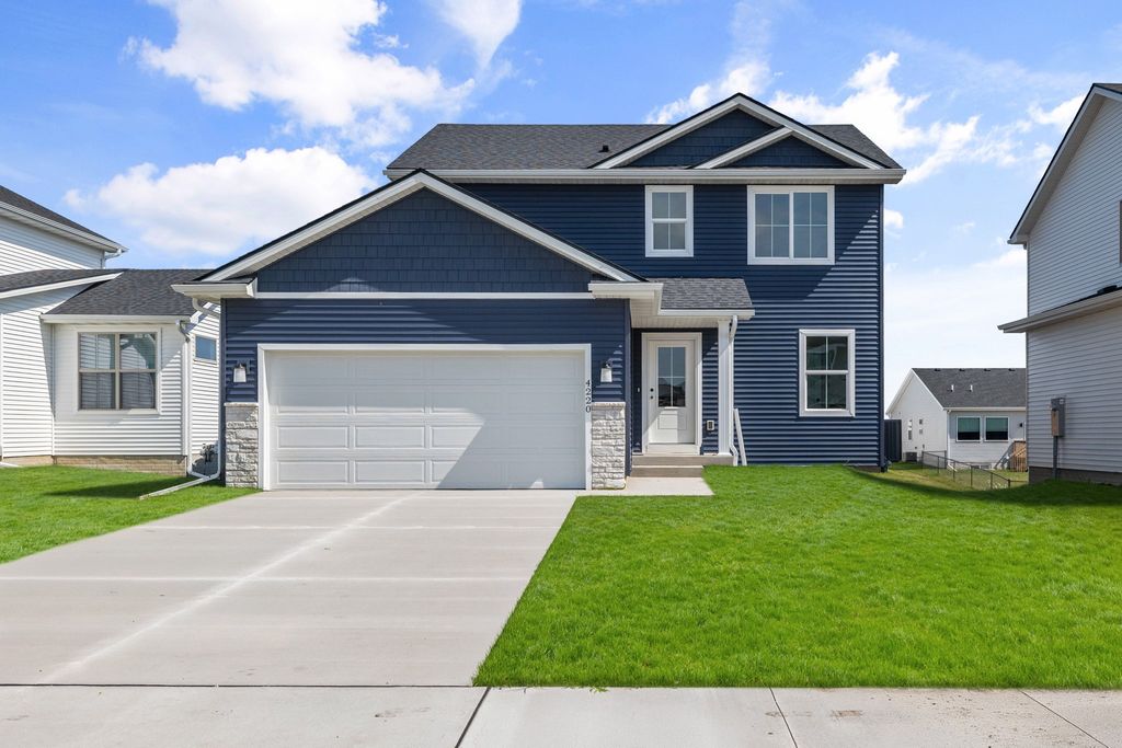 4220 NE 5th Street, Ankeny, IA 50021