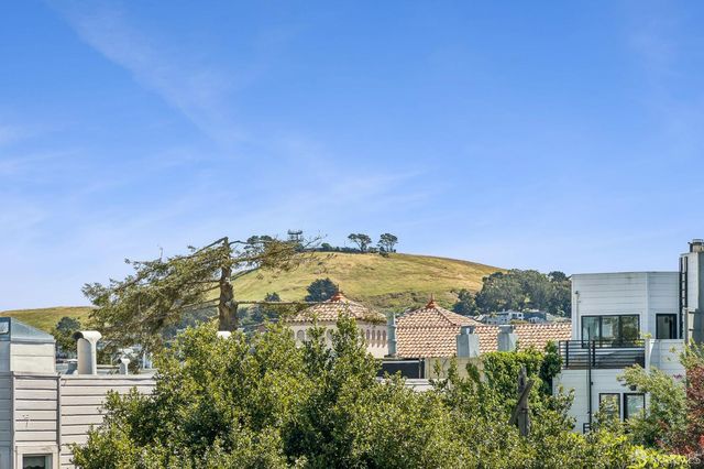 249 Fair Oaks Street, San Francisco, CA 94110