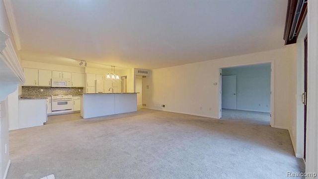 21096 Boulder Circle, Northville, MI 48167