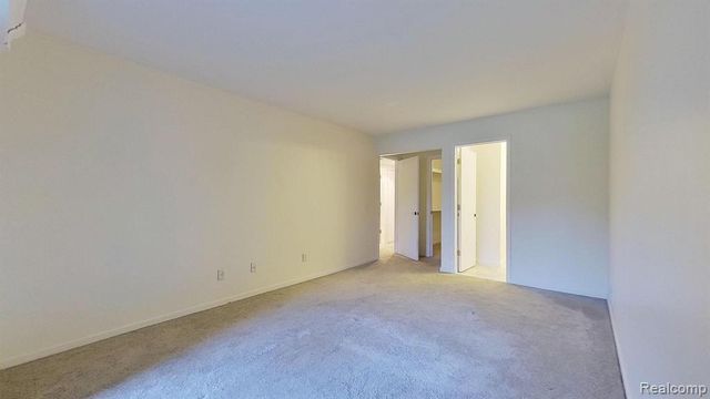 21096 Boulder Circle, Northville, MI 48167