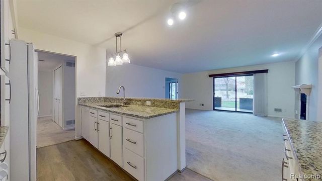 21096 Boulder Circle, Northville, MI 48167