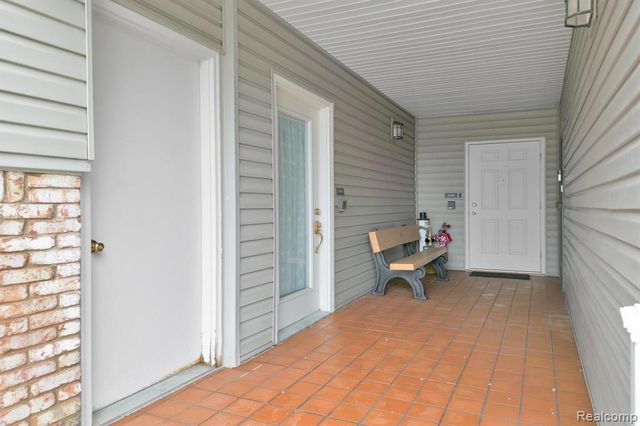 21096 Boulder Circle, Northville, MI 48167