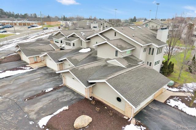 21096 Boulder Circle, Northville, MI 48167