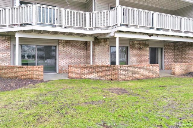 21096 Boulder Circle, Northville, MI 48167