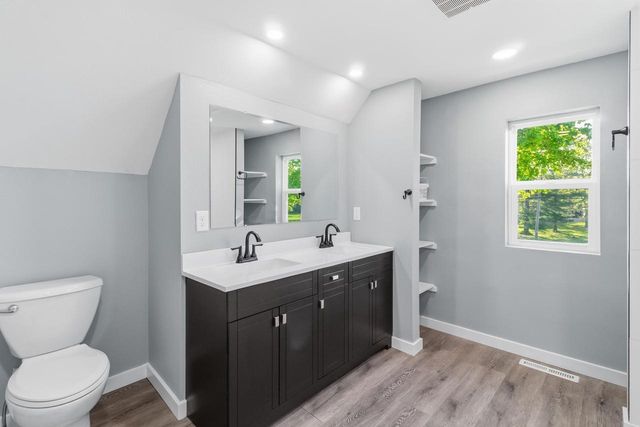 208 Portland Road, Waterloo, WI 53594