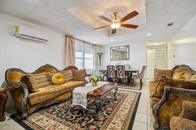 4333 Bea Dr, Baton Rouge, LA 70809