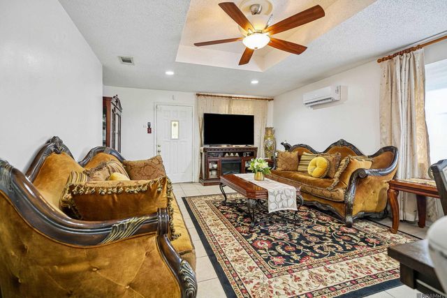 4333 Bea Dr, Baton Rouge, LA 70809
