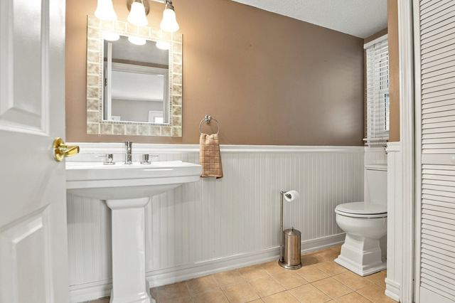27 Bentley Circle 27, Methuen, MA 01844
