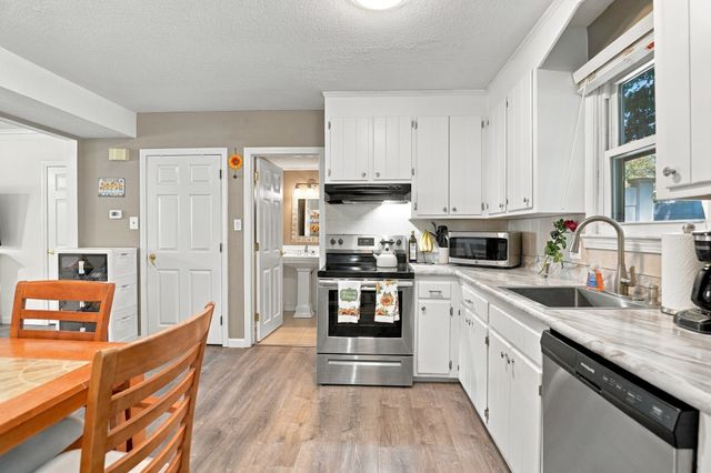 27 Bentley Circle 27, Methuen, MA 01844