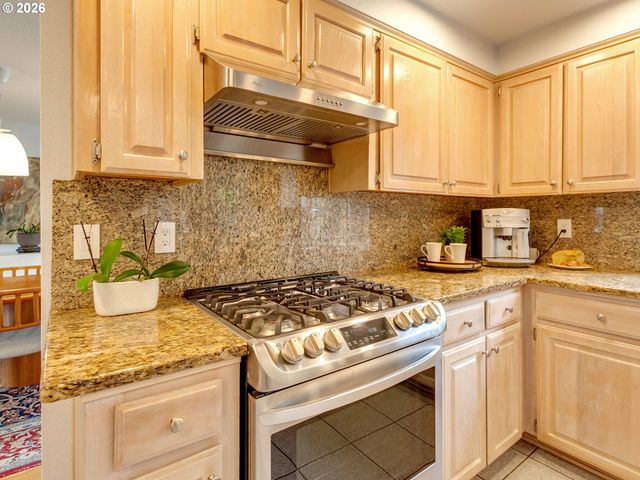 11577 Sw SHOREVIEW Pl, Tigard, OR 97223