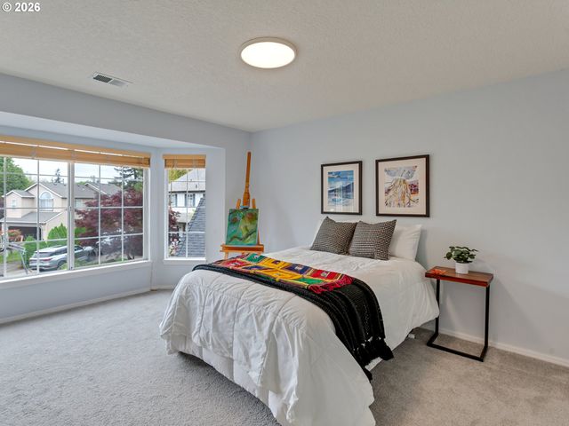 11577 Sw SHOREVIEW Pl, Tigard, OR 97223
