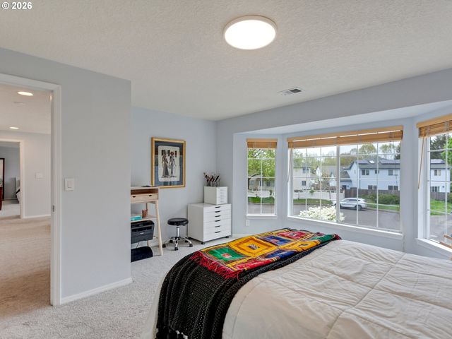 11577 Sw SHOREVIEW Pl, Tigard, OR 97223