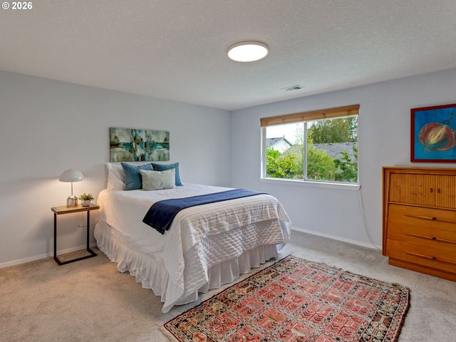 11577 Sw SHOREVIEW Pl, Tigard, OR 97223