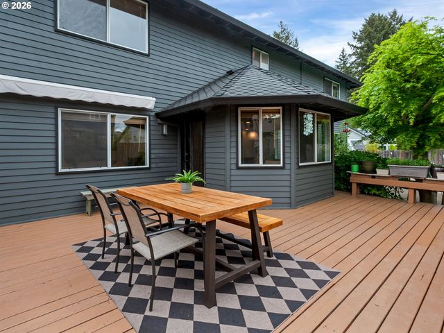 11577 Sw SHOREVIEW Pl, Tigard, OR 97223