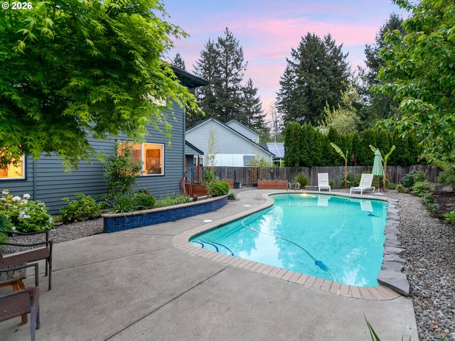 11577 Sw SHOREVIEW Pl, Tigard, OR 97223