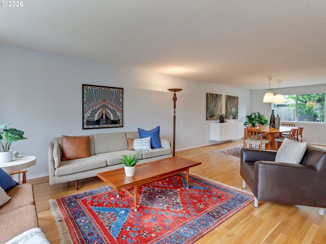 11577 Sw SHOREVIEW Pl, Tigard, OR 97223