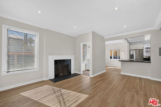 215 S Gale Drive Unit B, Beverly Hills, CA 90211