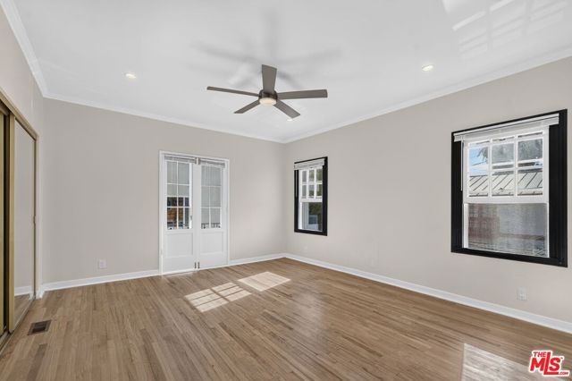 215 S Gale Drive Unit B, Beverly Hills, CA 90211
