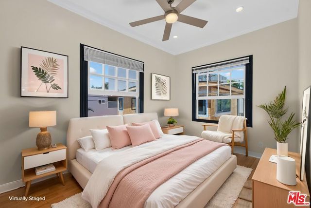 215 S Gale Drive Unit B, Beverly Hills, CA 90211