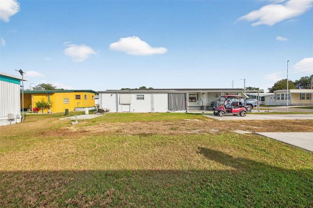 38627 LANSING AVENUE, Zephyrhills, FL 33542