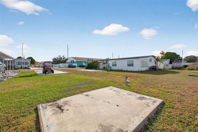 38627 LANSING AVENUE, Zephyrhills, FL 33542