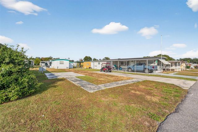 38627 LANSING AVENUE, Zephyrhills, FL 33542